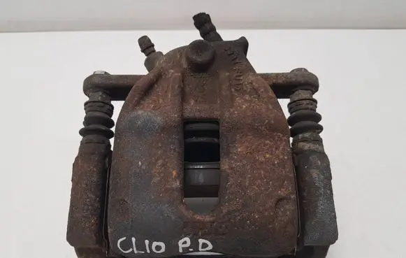 Renault Clio IV Front brake caliper