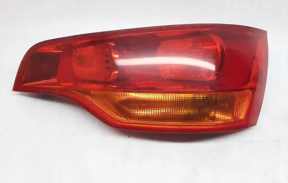 Audi Q7 4L Rear/tail lights 4L0945094