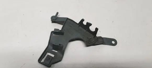 Volvo V70 Fender mounting bracket 6G9T14A301VC