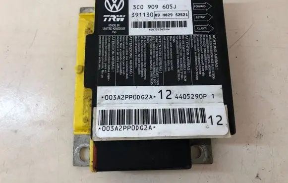 Volkswagen PASSAT B6 Airbag control unit/module 3C0909605J