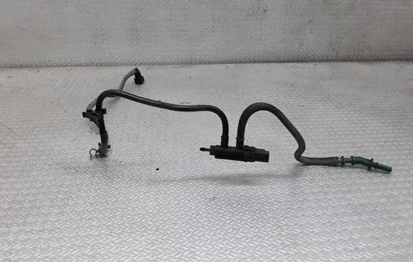 Ford C-MAX I Fuel line/pipe/hose 