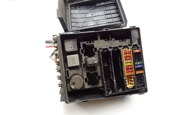 Audi TT TTS Mk2 Fuse box cover 1K0937132G 1K0937132F 7180061