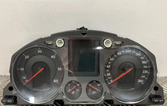 Volkswagen PASSAT B6 Speedometer (instrument cluster) A2C53194181