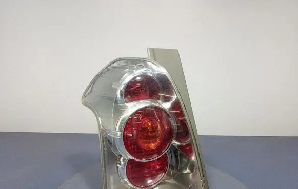 Toyota Corolla Verso E121 Rear/tail lights 0F-01