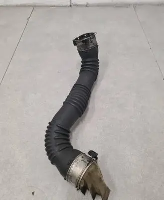 Mercedes-Benz CLA C117 X117 W117 Intercooler hose/pipe A2465200101