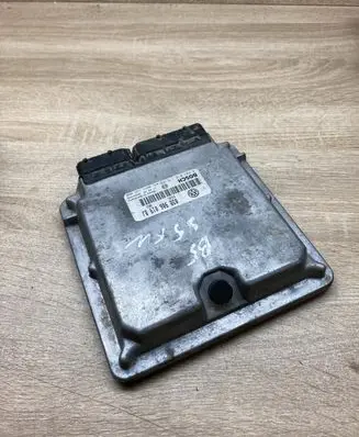 Volkswagen PASSAT B5 Engine control unit/module ECU 038906019BJ 0281010176