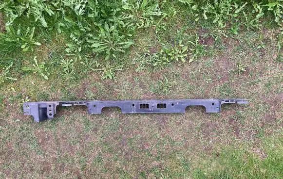 Volkswagen Transporter - Caravelle T5 Rear bumper mounting bracket 7H0807723