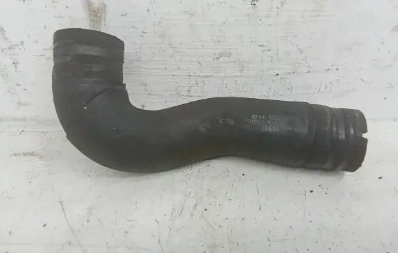Volkswagen Tiguan Engine coolant pipe/hose 5N0122051