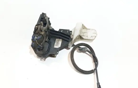 Volkswagen Caddy Front door lock 3B1837015