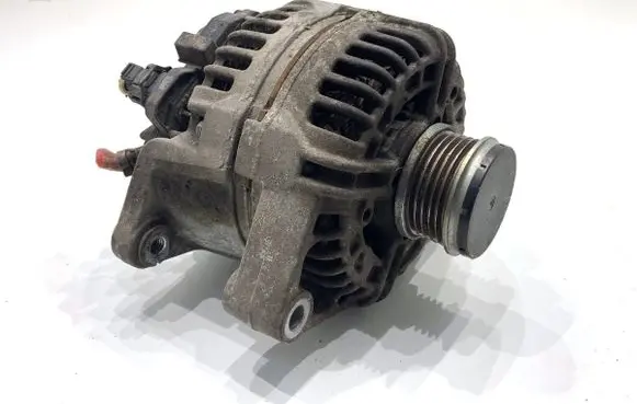 Opel Corsa D Generator/alternator 13266810