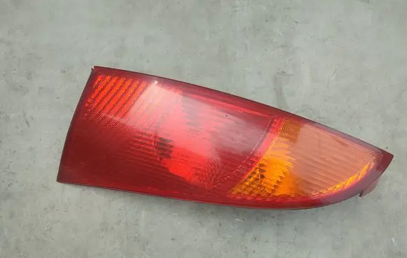 Ford Focus Rear/tail lights XS4113405A CW170R