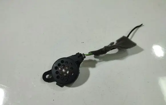 Skoda Octavia Mk2 (1Z) Front door speaker 8E0919279
