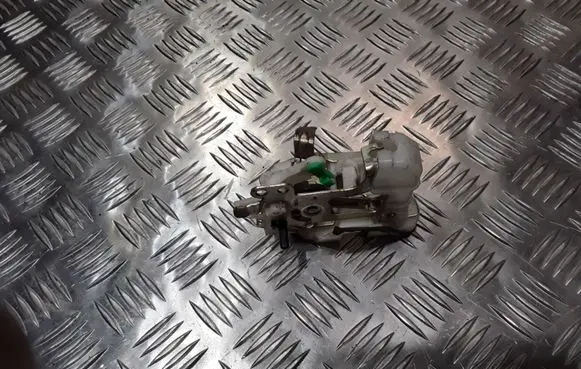 Toyota Yaris Rear door lock