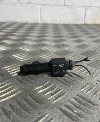 Audi A6 S6 C6 4F Air conditioning (A/C) pressure sensor 3d0973703