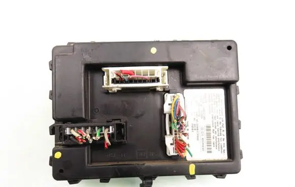 Nissan Maxima A34 Comfort/convenience module 92LP0233 284B17Y000