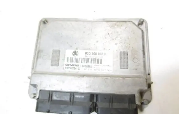 Skoda Fabia Mk1 (6Y) Engine control unit/module ECU 03D906032R