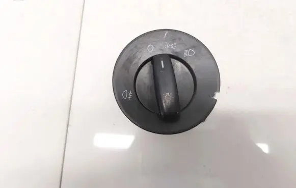 Skoda Octavia Mk2 (1Z) Light switch 1z0941431f