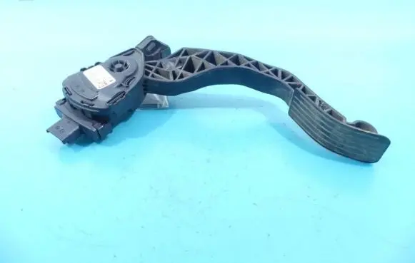 Peugeot 207 Accelerator throttle pedal 9680756880-02 IMPRK1109624