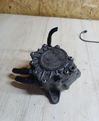 Vacuum pump