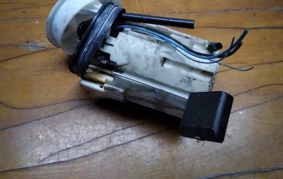 Mercedes-Benz E W211 Fuel injection high pressure pump A2114701694 0580303018