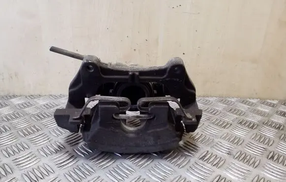 Volvo XC90 Front brake caliper 31665740