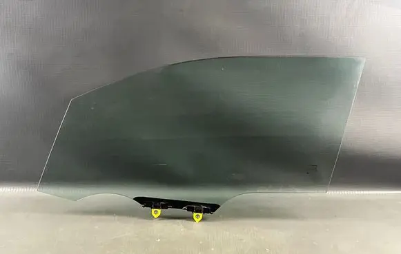Toyota C-HR II Front door window glass four-door 43R00098