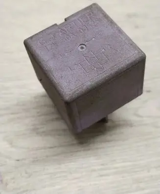Renault Megane I Other relay 03525