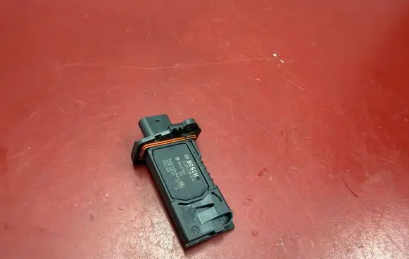 BMW X3 G01 Mass air flow meter 0280218324 8605565