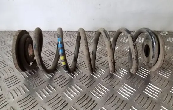 Audi A3 S3 A3 Sportback 8P Rear coil spring