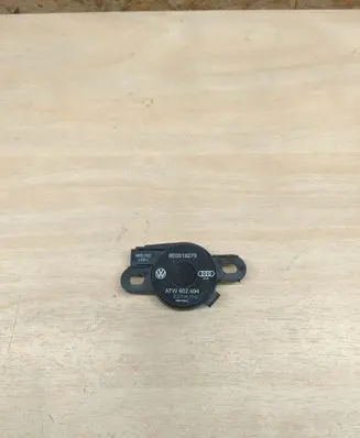 Volkswagen PASSAT B6 Parking PDC sensor speaker 8E0919279
