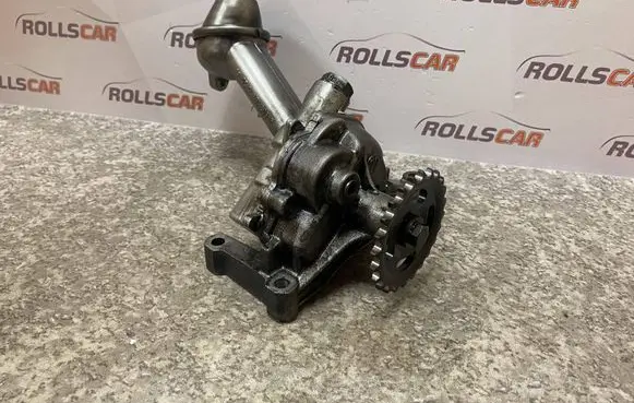 Mercedes-Benz Sprinter W901 W902 W903 W904 Oil pump 6031811320