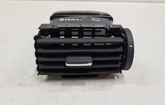 Toyota Avensis T250 Dash center air vent grill