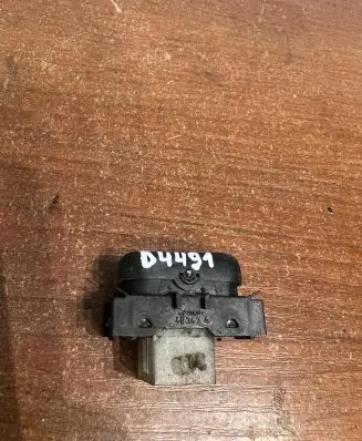 Mercedes-Benz E W210 Other switches/knobs/shifts 2108202010 D4491