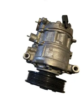 Volkswagen Golf VII Air conditioning (A/C) compressor (pump) 5Q0816803H