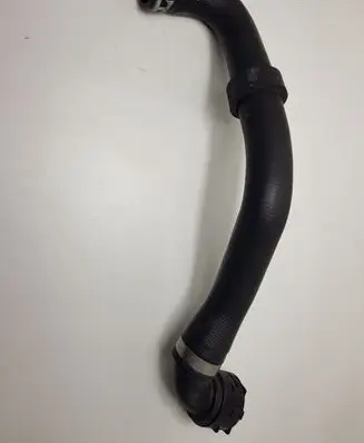 Volvo S90, V90 Engine coolant pipe/hose