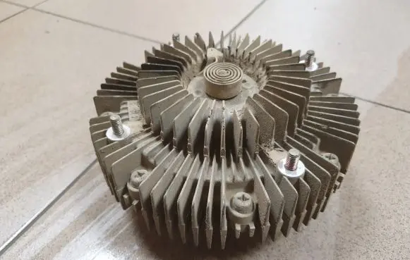 Toyota Land Cruiser (HDJ90) Viscous fan clutch 