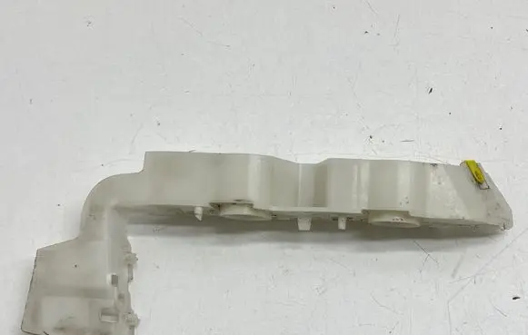 Audi A4 S4 B9 8W Front bumper mounting bracket 8W0807283E