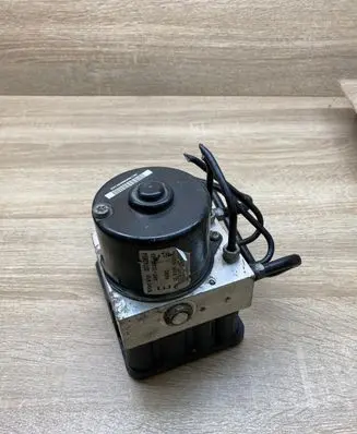 Volvo V50 ABS Pump 30742665AA 30742654