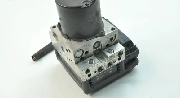 BMW 5 E60 E61 ABS Pump 6784151