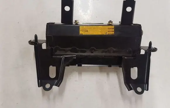 Toyota Avensis T250 Knee airbag