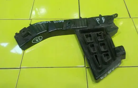 SsangYong Rodius Front bumper mounting bracket PRZOD