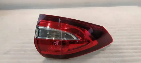 Ford Focus C-MAX Rear/tail lights F1CB-13405