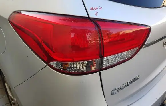 KIA Carens III Rear/tail lights