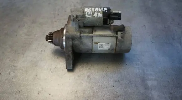 Skoda Octavia Mk3 (5E) Starter motor 02Z911024B