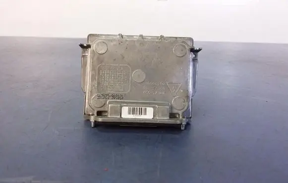 Peugeot 508 RXH Voltage converter/converter module 6G89034934
