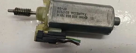 Volkswagen Phaeton Seat adjustment motor 