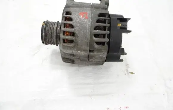 Renault Megane III Generator/alternator 231000027R