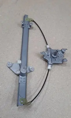 Rear door manual window regulator