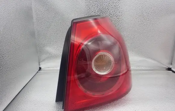 Volkswagen Golf V Rear/tail lights 1K6945096AA 03S28490206 A01990898