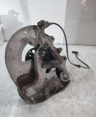 Mercedes-Benz CLS C218 X218 Front wheel hub